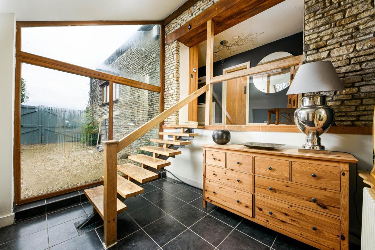The West Barn Near Bath, Sleeps 24 And 2 Hot Tubs Villa Bristol Dış mekan fotoğraf